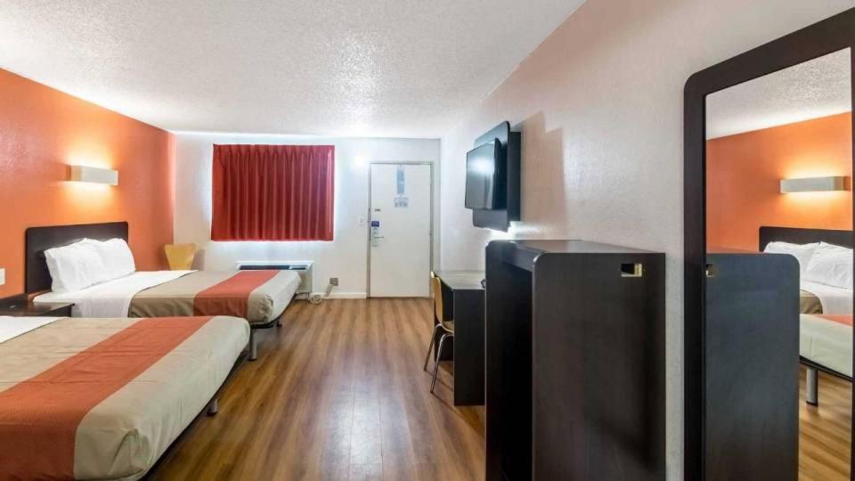 Whitten Inn Clinton Kültér fotó